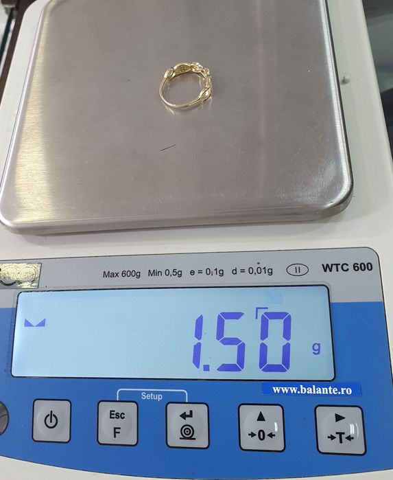 Inel din aur 14K model Infinit cu pietre semiprețioase albe