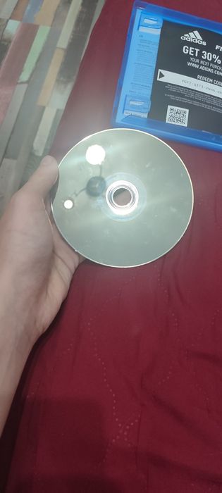 Продавам игрите fifa 22, battlefield 4  и fifa 21 за PlayStation 4