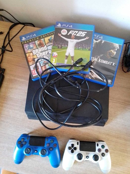 ps4 nou curatat, 2 controlere gta, mortal kombat x, fc 25 cu fire 1TB