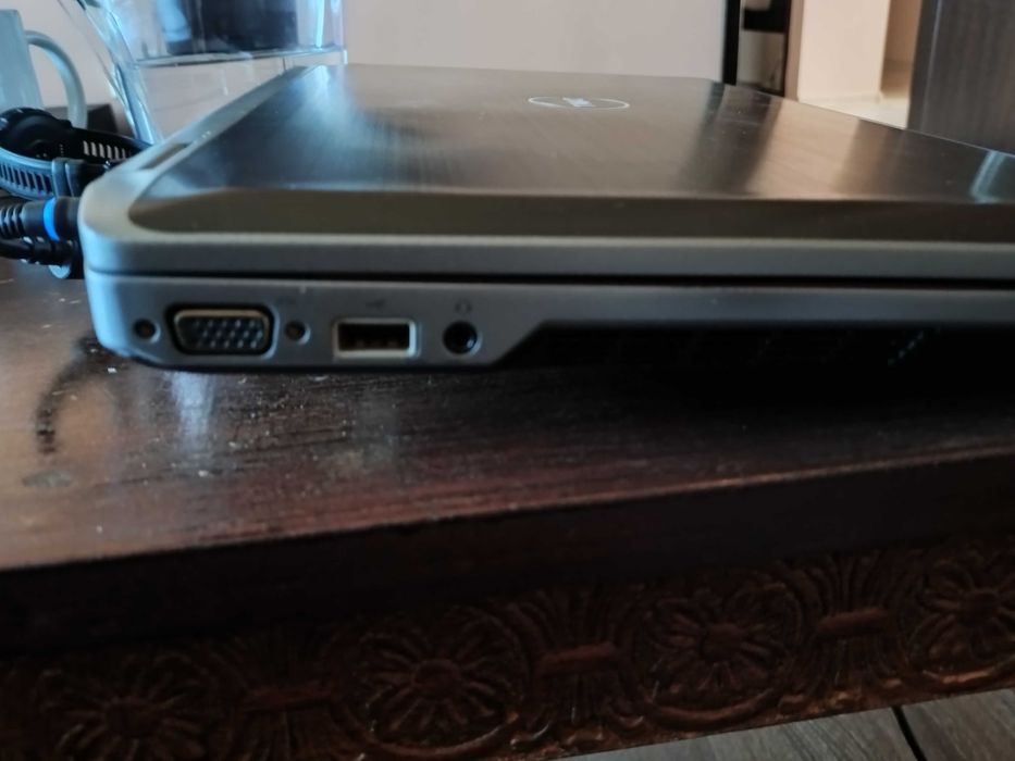 Vida dice с лаптоп Dell