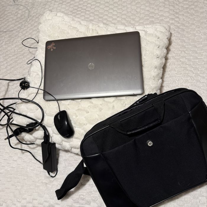 HP ProBook 4540s + оригинална чанта + мишка – отлично състояние