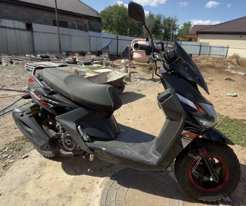 Продам скутер Yiyang