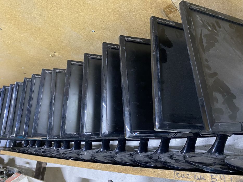 Монитор 19, 20 дюймов