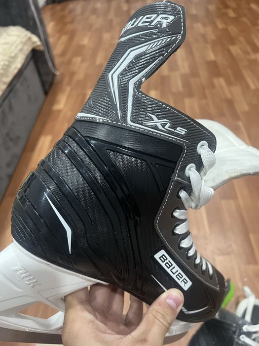 Коньки BAUER профессиональные