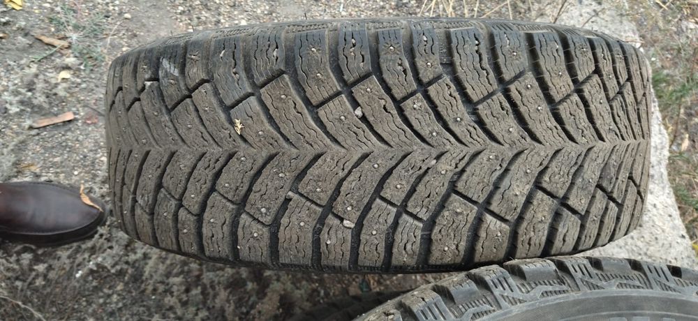 Продам колеса 205/55/16