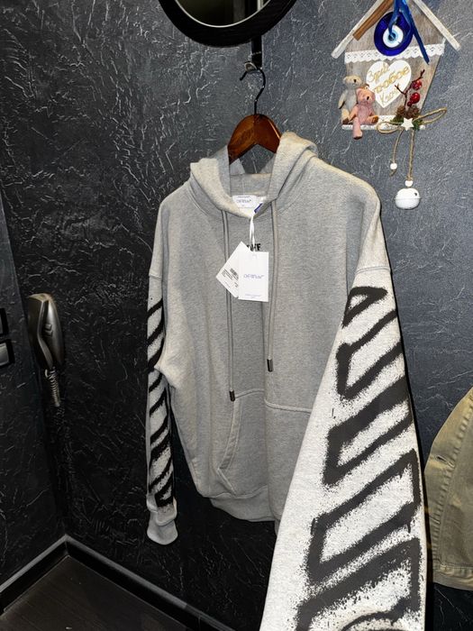 ЧИСТО НОВ 100% ОРИГИНАЛЕН Off-White Spray Can Arrow Hoodie