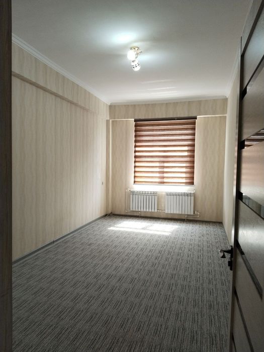Продам свою квартиру срочно 3-х комнатную. Ремонт от застройщика.