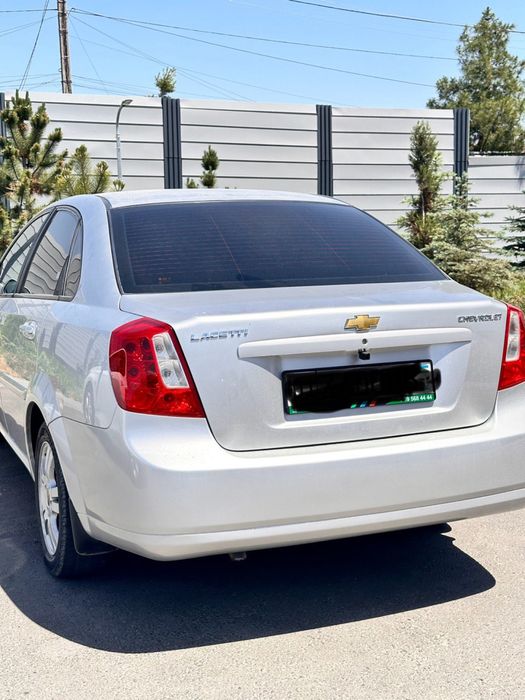 Lasetti 1.8 2 pozitsa