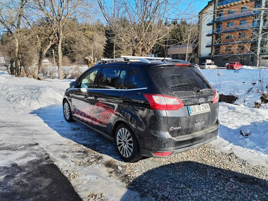 Se vinde Ford Grand c max titanium