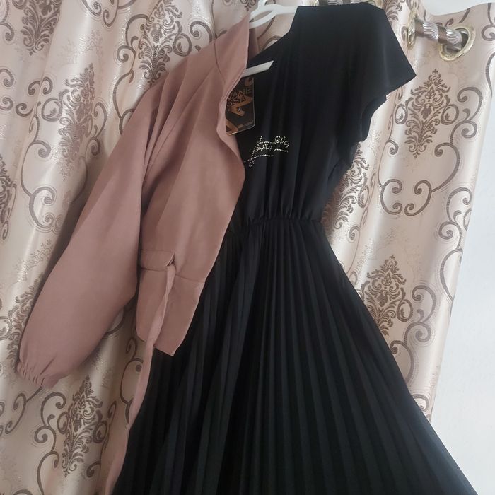 Платье женские очень красиво.. Аёллар коинаги жуда чиройли.