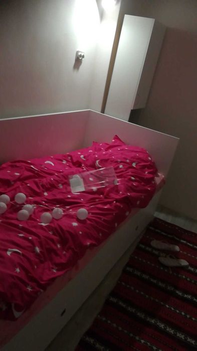 Pat de o persoana din pal, cu saltea