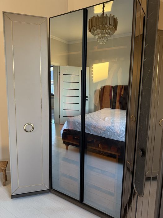 Продам спальный гарнитур