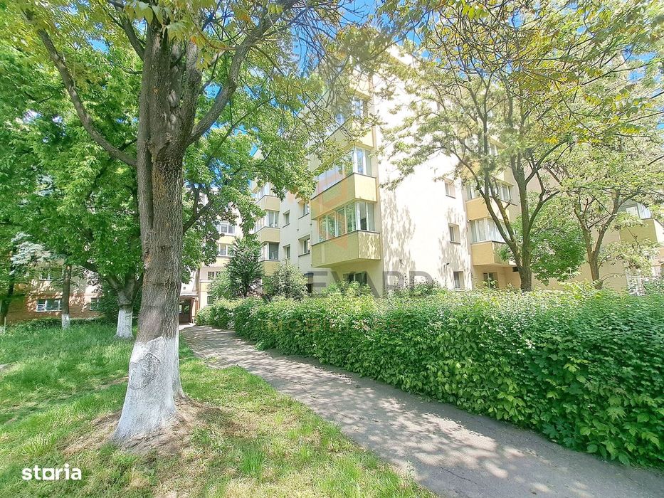 Apartament 3 camere zona Piata Cipariu! Renovat!
