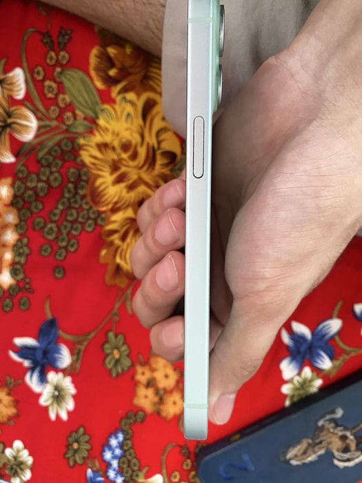 Iphone 15 128gb 82%аккум