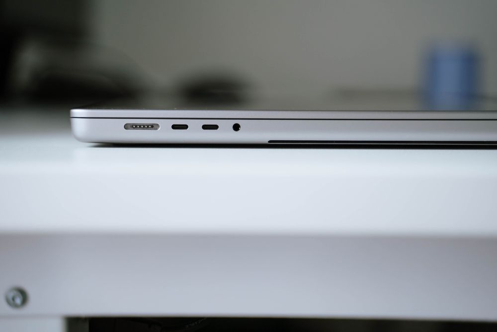 MacBook Pro M1 16" 16GB 1 TB