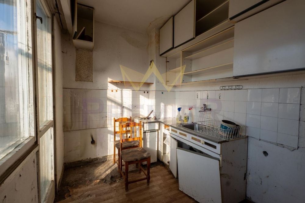 Продава се Двустаен апартамент в София, Свобода - 65 кв.м за 957 €/кв.м - Снимка #6