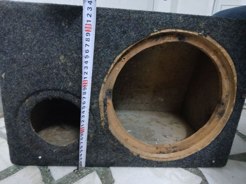 Бас каса и Тонколони за усиловател