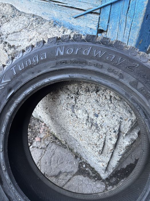 Продам зимние шины б/у