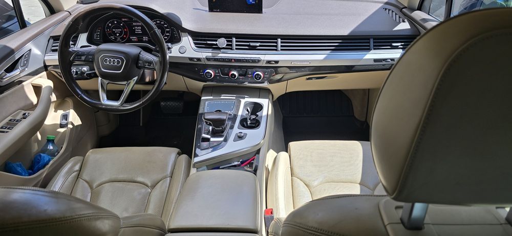Audi Q7 – Echipare Premium | Stare impecabilă