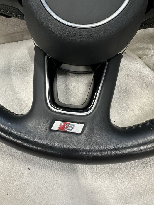 Sline волан Audi A4 A5 b9 8w с airbag слайн