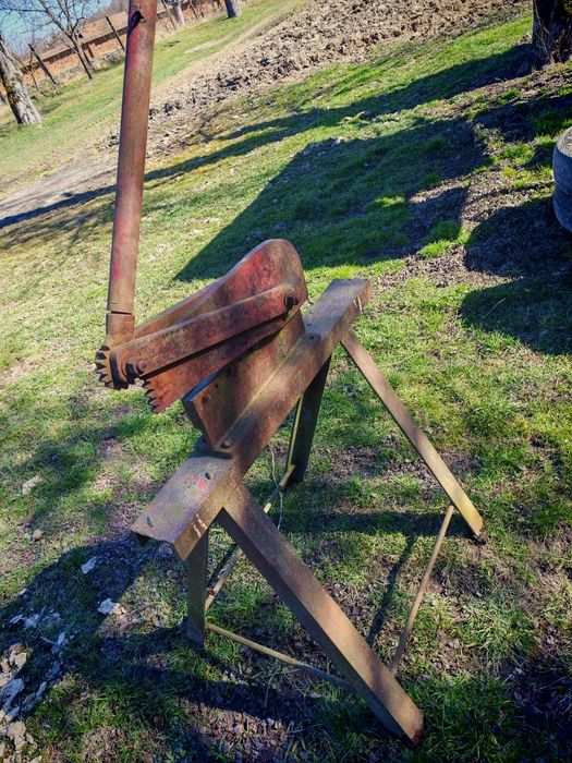 Vand foarfecă de tăiat tabla