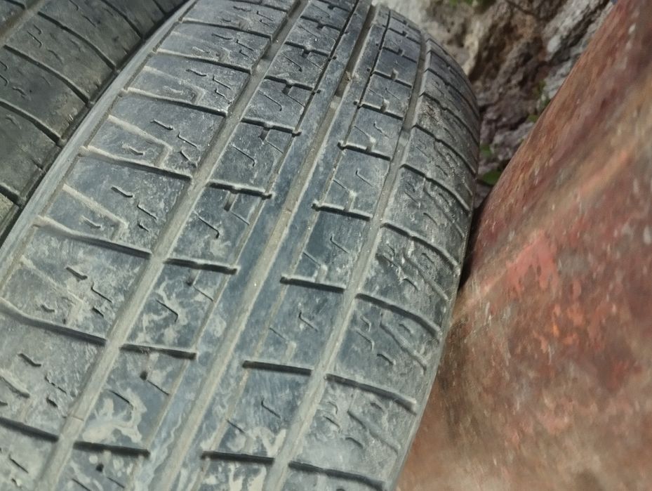 Продам шина комплект чотки 14