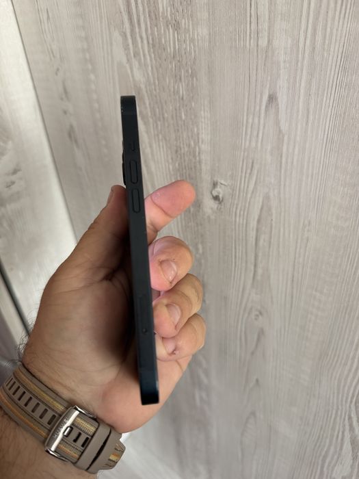 Vand iphone 13 de 128 gb