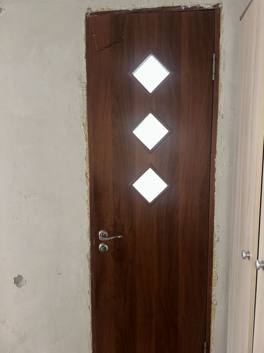 Продам межкомнатные двери