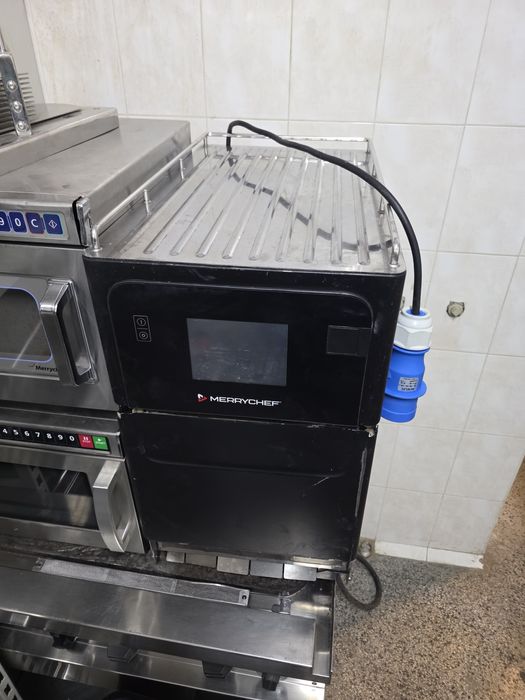 Високоскоростен конвектомат MerryChef Eikon® E2S Trend,3600лв