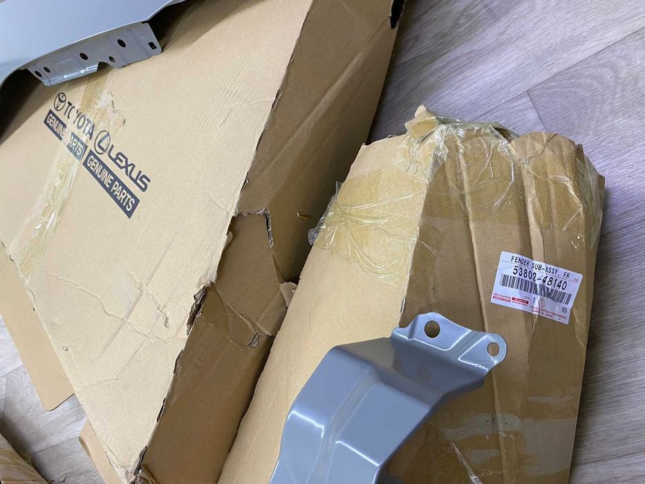 Оригинал передние крылья Лексус РХ Lexus RX