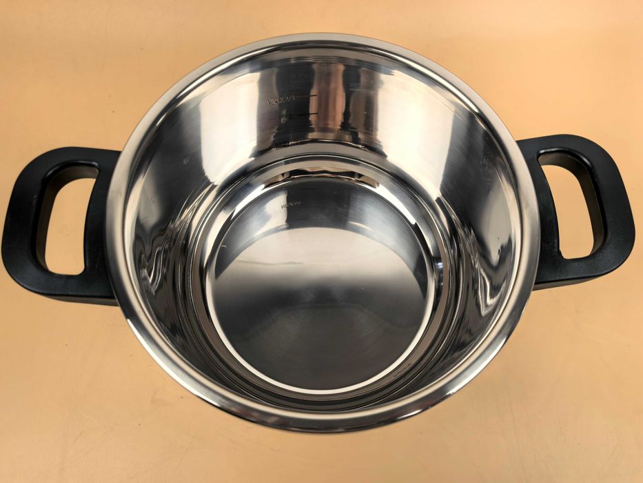 Oala sub presiune 5 litri 22 cm cu capac bonus 299 lei