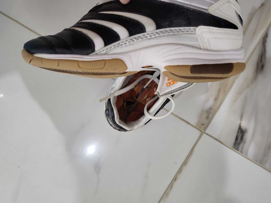Маратонки  Adidas за футбол