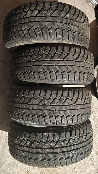 Шины 215,50,17….