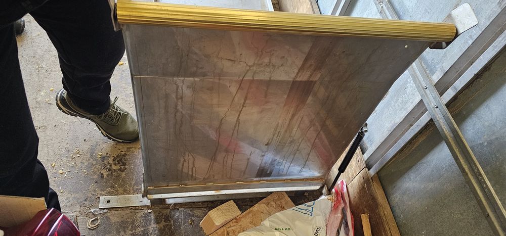 Тава ( стойка ) за носилка на линейка