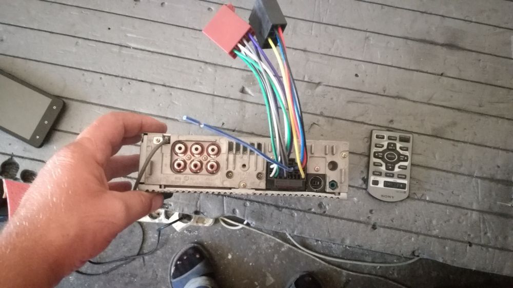 2 cd  kenwood 4x50w sony 4x45w