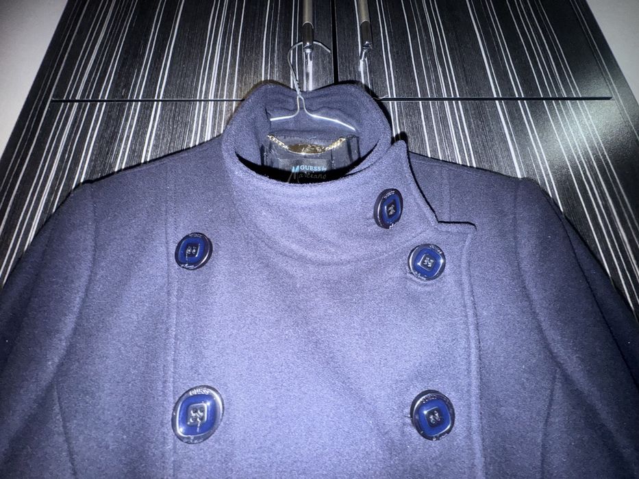 Зимно яке и дълго вълнено палто Guess