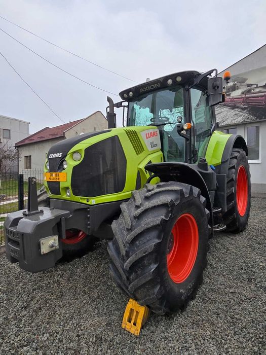 Tractor CLAAS Axion 810 CIS