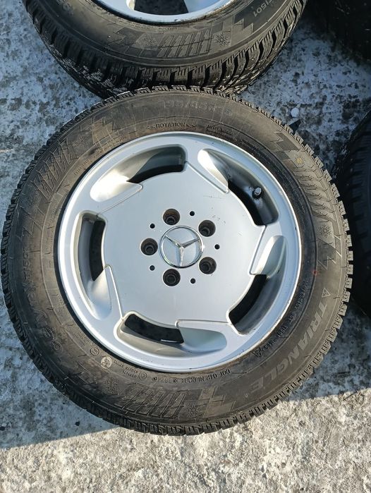 Диски с зимней резиной на Мерседес