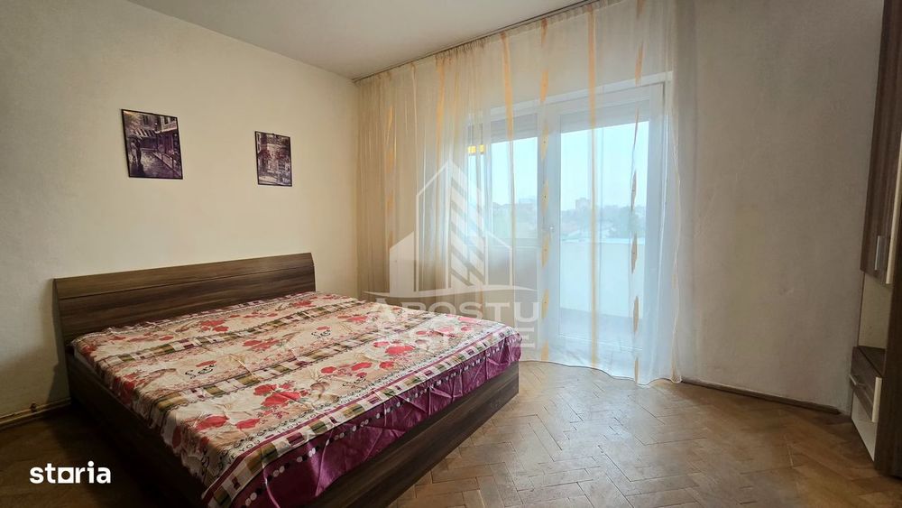 Apartament 2 camere de vanzare, etaj intermediar, centrala, Bucovina