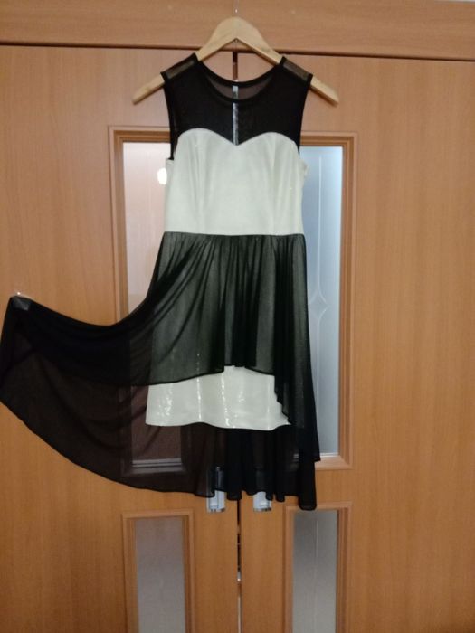 Продам нарядное платье