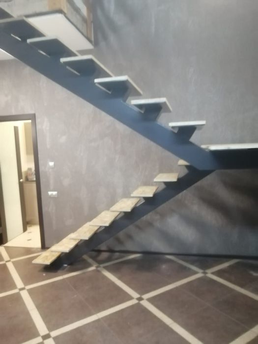 Zinapoya,  Зинапойа, лестница из металла TEMIR ZINA