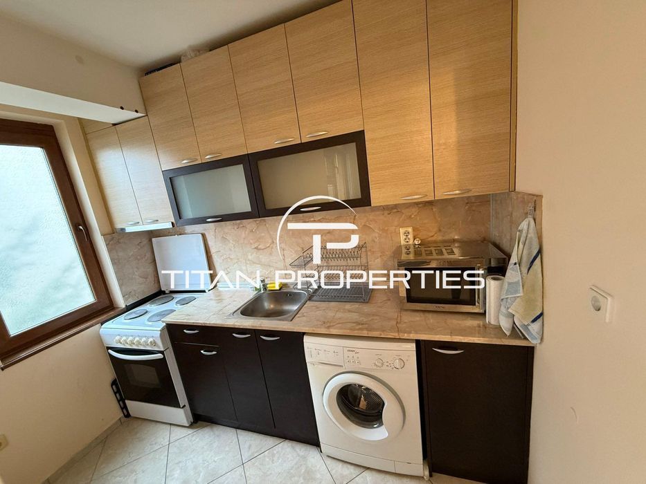 Дава се под наем Тристаен апартамент в Бургас, Възраждане - 80 кв.м за 548.25 € - Снимка #1