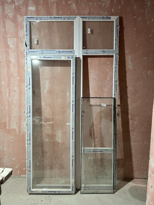 Продается оконно-дверной блок