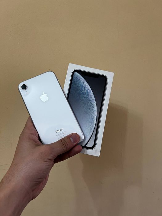 Продается iPhone XR в хорошем состоянии