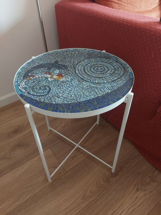 Masă Mozaic cu Pește Koi (Unicat, Lucrată Manual, cimentată)