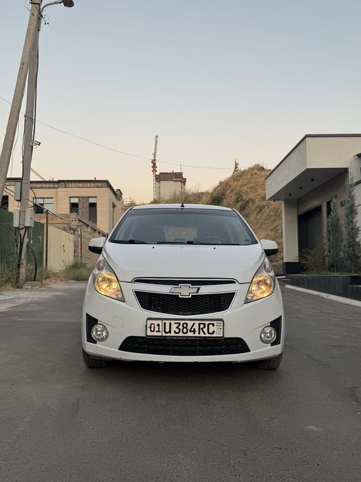 Продается Chevrolet Spark 2015 года, в хорошом состоянии