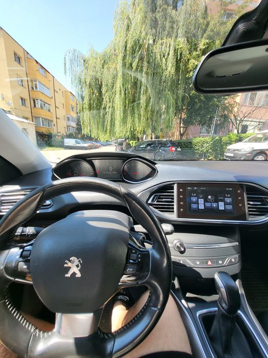 Peugeot 308 2015