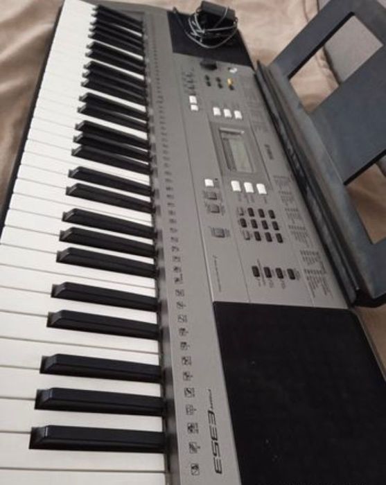 Синтезатор Yamaha 355