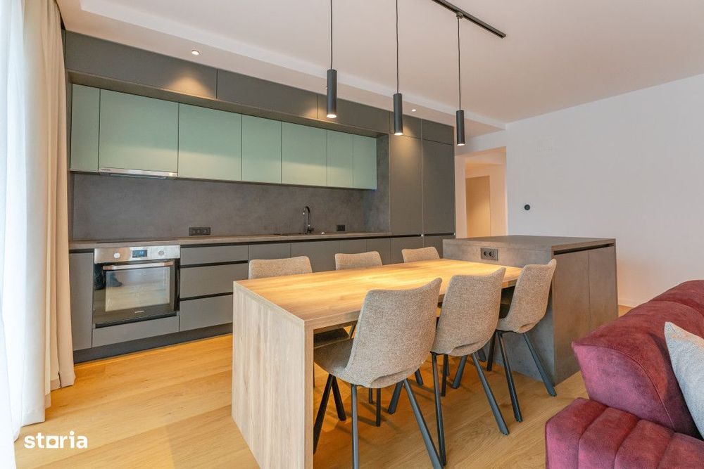 Apartament cu 4 camere in centrul Brasovului