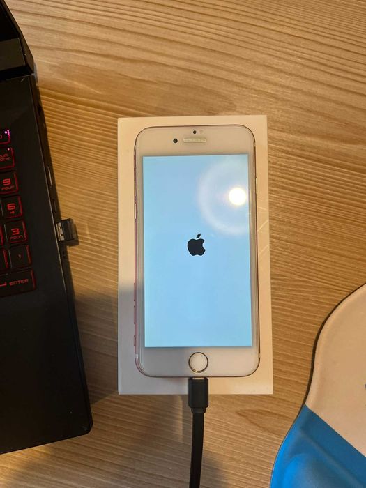 Перфектен и запазен като нов Аplle iPhone 7